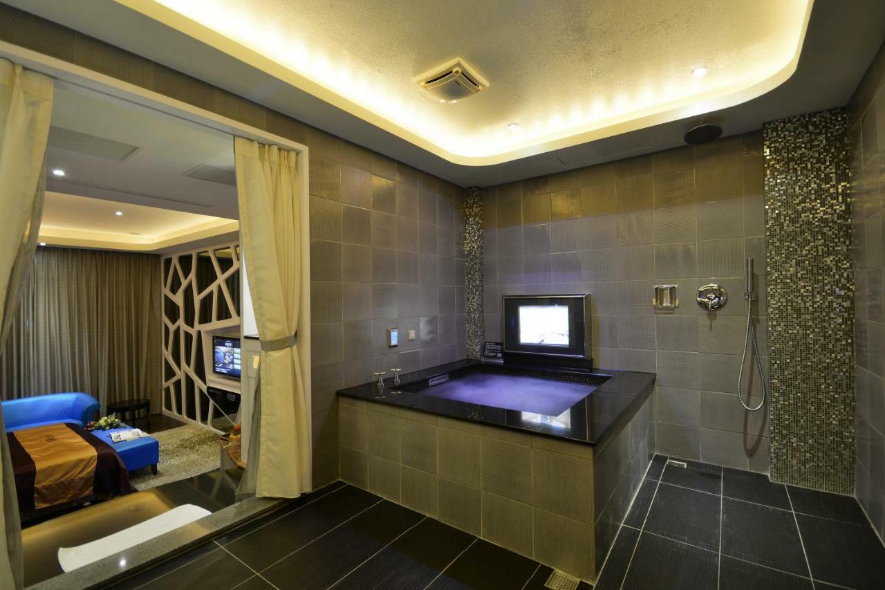 Hea Duenn Motel Tchaj-čung Exteriér fotografie